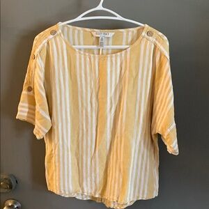 Ellen Tracy Yellow Short Sleeve linen Boxy Blouse